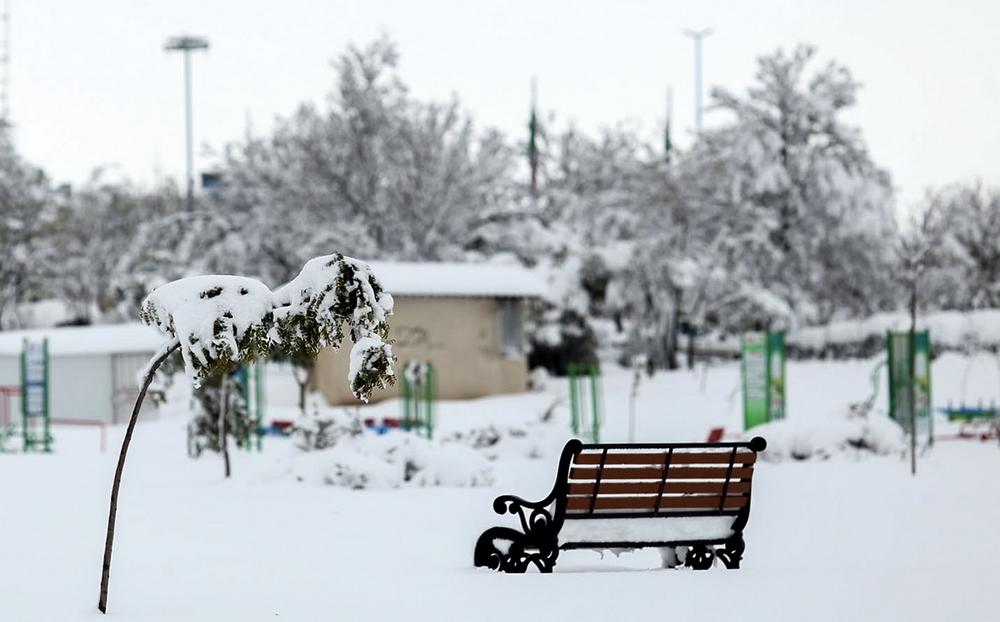 تصاویر : بارش نخستین برف پاییزی در اردبیل