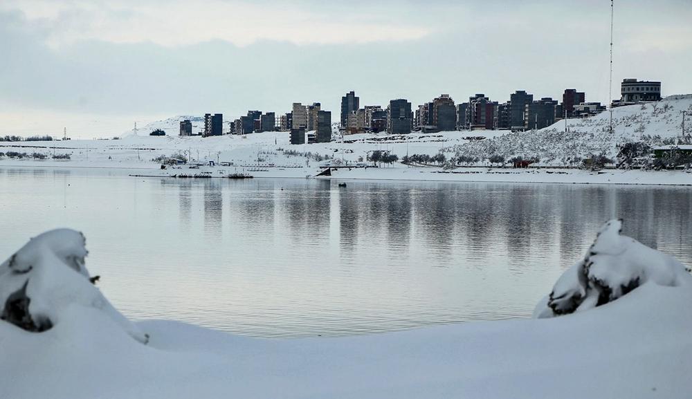 تصاویر : بارش نخستین برف پاییزی در اردبیل
