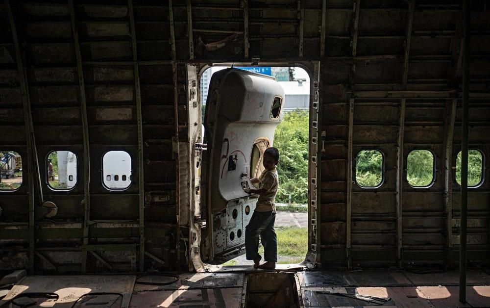 تصاویر : زندگی در گورستان هواپیما‎