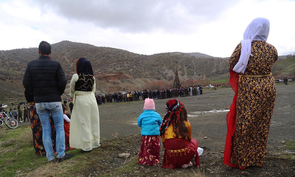 تصاویر : مراسم سنتی نوروز در دشت «چور و ننه‎»