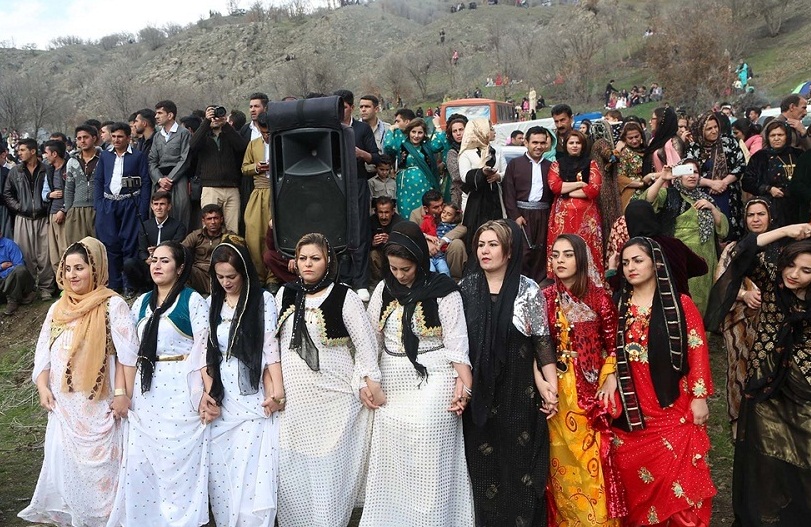 تصاویر : مراسم سنتی نوروز در دشت «چور و ننه‎»