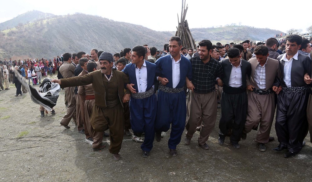 تصاویر : مراسم سنتی نوروز در دشت «چور و ننه‎»