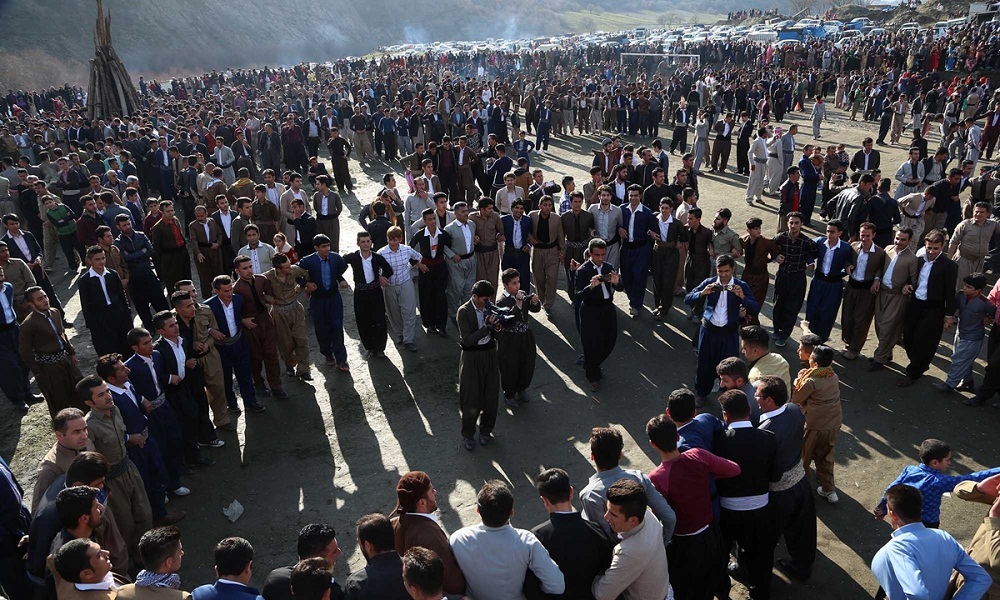 تصاویر : مراسم سنتی نوروز در دشت «چور و ننه‎»