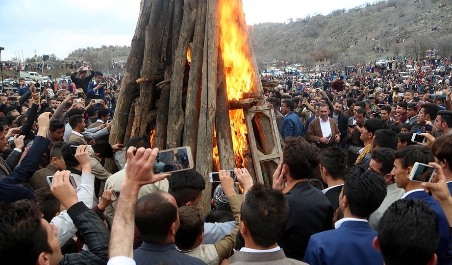 تصاویر : مراسم سنتی نوروز در دشت «چور و ننه‎»