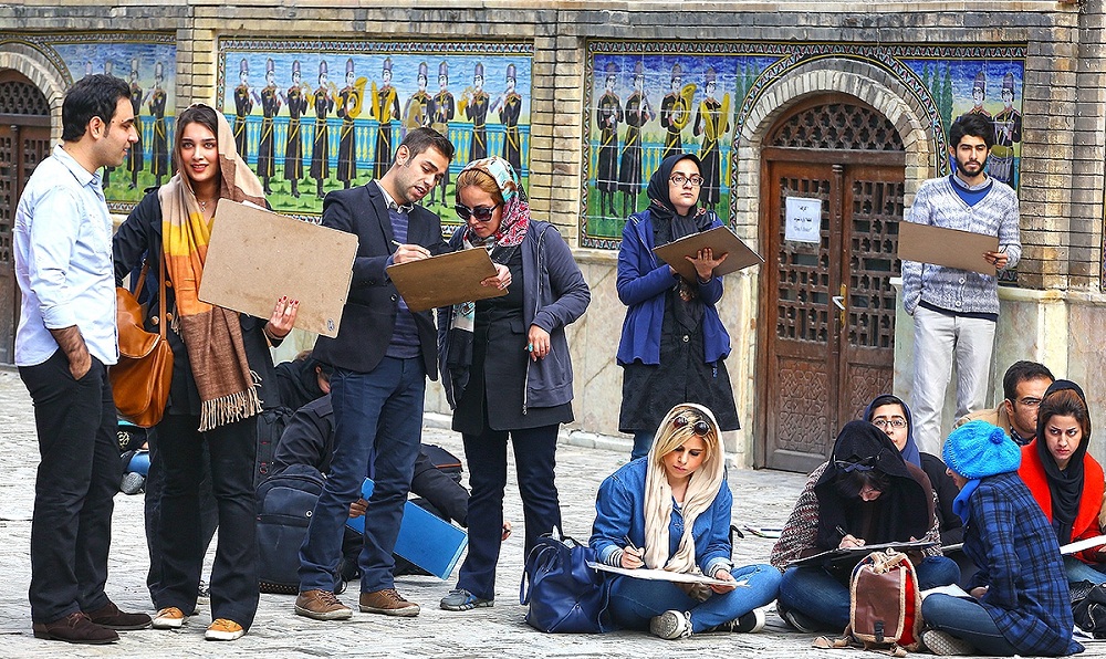 تصاویر : بازید نوروزی توریست ها از کاخ گلستان