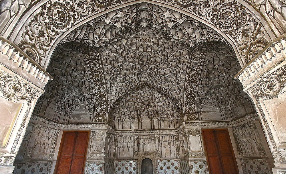 تصاویر : بازید نوروزی توریست ها از کاخ گلستان