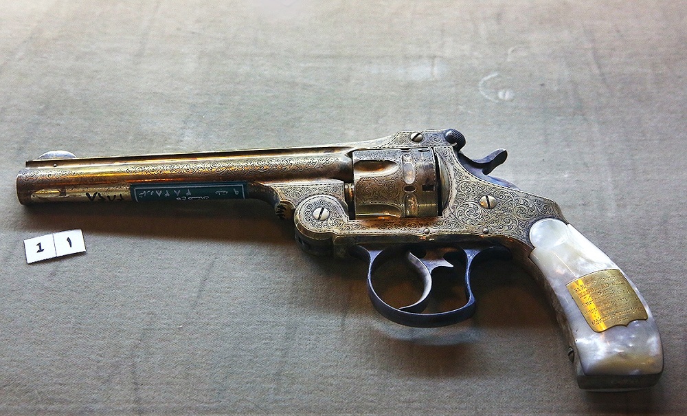 تصاویر : بازید نوروزی توریست ها از کاخ گلستان