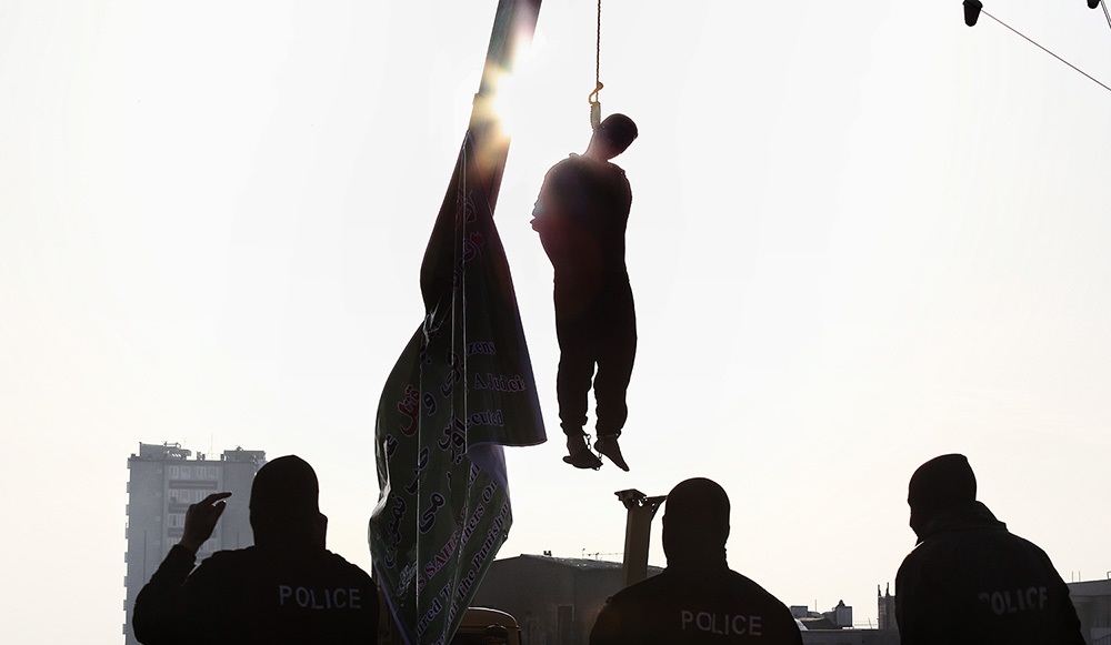 تصاویر : اجرای حکم اعدام قاتل 6 شهروند اراکی