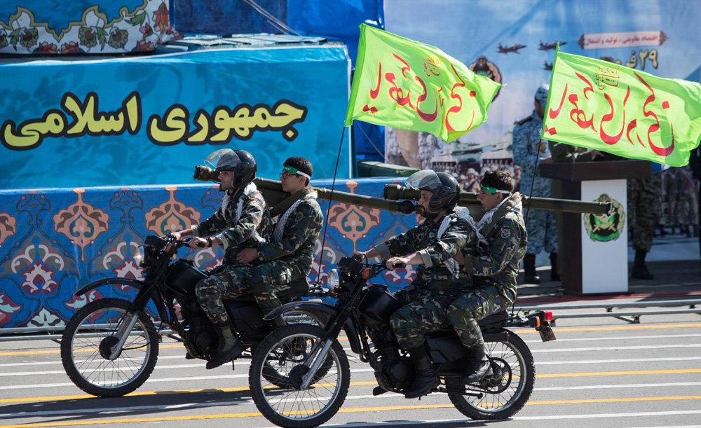تصاویر : رژه نیروهای مسلح با حضور رئیس جمهور
