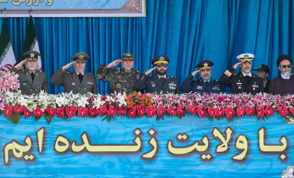 تصاویر : رژه نیروهای مسلح با حضور رئیس جمهور