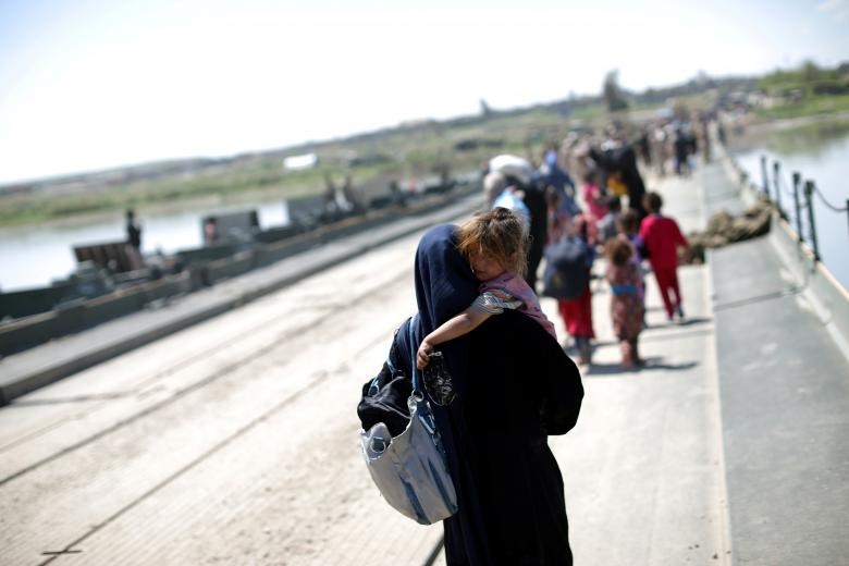 تصاویر : راه فرار جدید غیرنظامیان موصل از دست داعشی‌ها