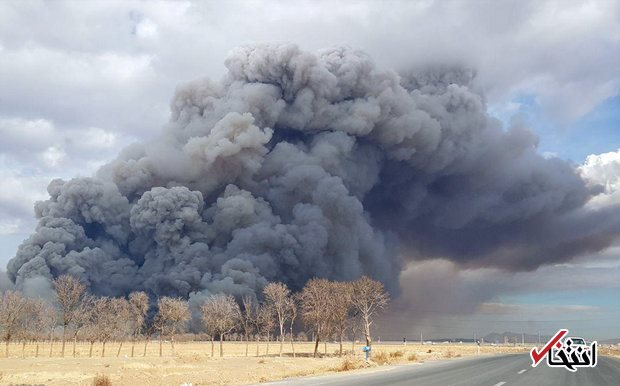 آتش‌سوزی در تالاب میقان/ دود ناشی از آتش‌سوزی هوای اراک را ناسالم کرد / باتلاقی بودن منطقه و نیاز به امداد هوایی