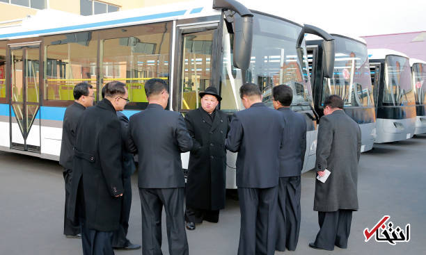 تصاویر : بازدید رهبر کره شمالی از کارخانه تولید اتوبوس
