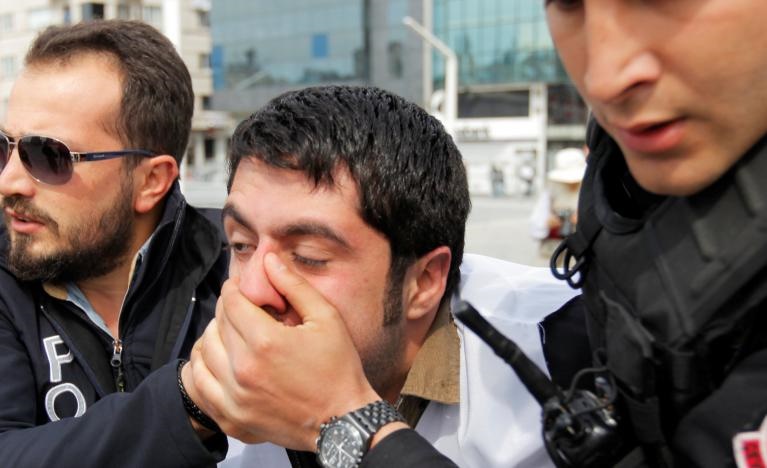تصاویر : کتک زدن کارگران ترکیه‌ای در روز حهانی کارگر