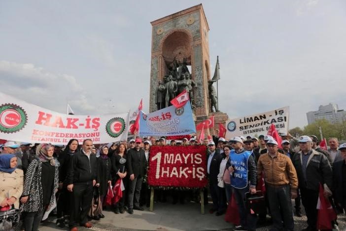 تصاویر : کتک زدن کارگران ترکیه‌ای در روز حهانی کارگر