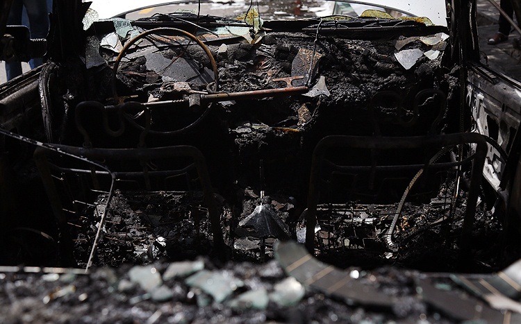 تصاویر : خسارات آتش‌سوزی در خیابان شریعتی بر اثر نشت بنزین