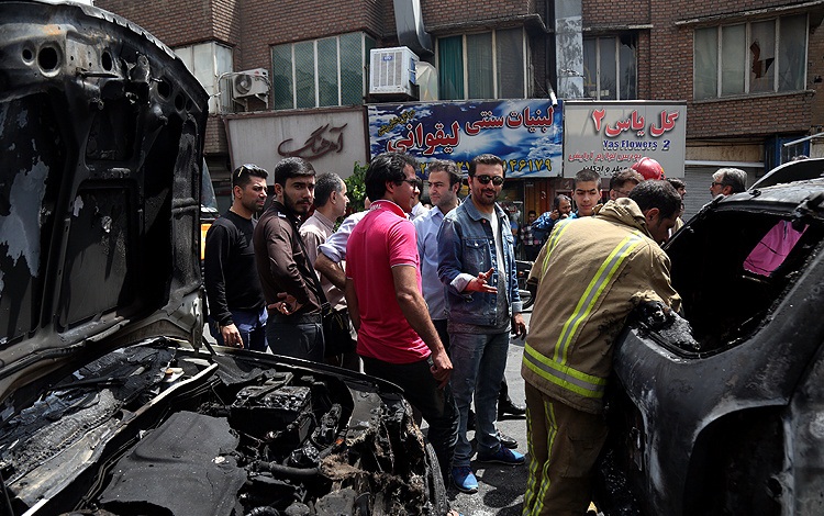 تصاویر : خسارات آتش‌سوزی در خیابان شریعتی بر اثر نشت بنزین