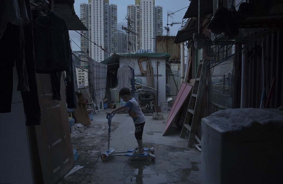 تصاویر : خانه‌های تابوتی در هنگ کنگ