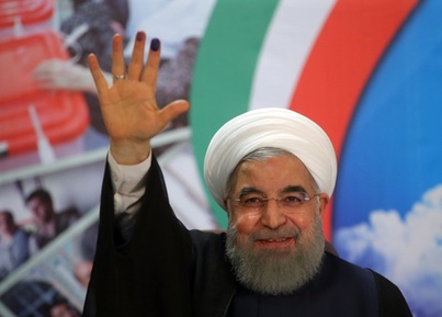 روحانی در رادیو ایران:بعضی‌ها از کلمه افتتاح خوششان نمی‌آید / لحن سخن برخی مسئولان در سال های قبل از 92 لحن جنگ بود / خشونت نتوانسته باعث خوشبختی هیچ ملتی شود