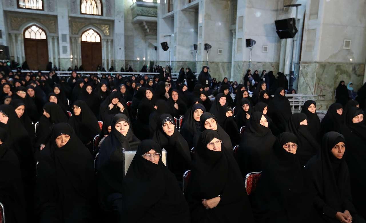 تصاویر : سخنرانی رهبر معظم انقلاب در بیست و هشتمین سالگرد ارتحال امام خمینی(ره)