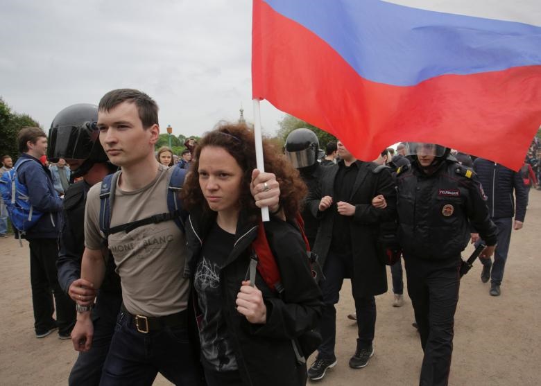 تصاویر : ۵۰۰ نفر بازداشت در تظاهرات علیه فساد روسیه