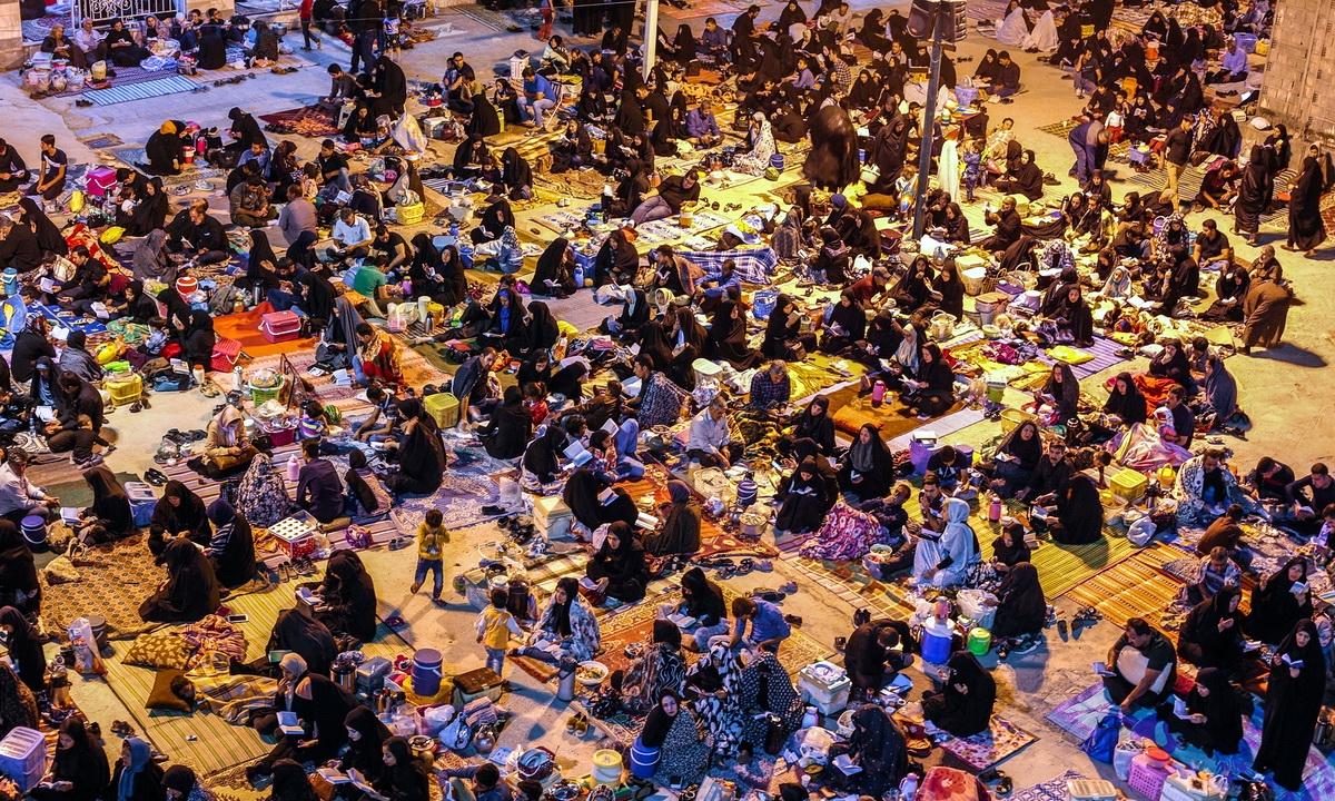 تصاویر : احیاء شب بیست و سوم رمضان