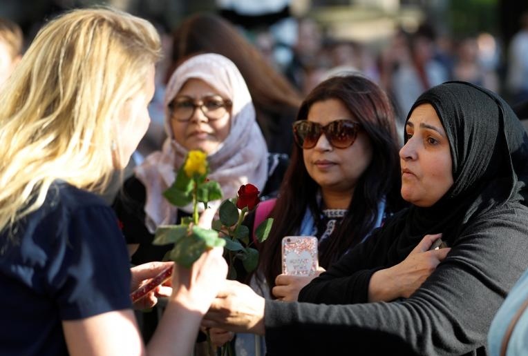 تصاویر : مراسم یادبود قربانیان حادثه تروریستی منچستر