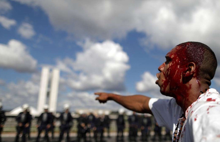 تصاویر : ناآرامی در خیابان‌های برازیلیا‎ برای برکناری رئیس‌جمهور