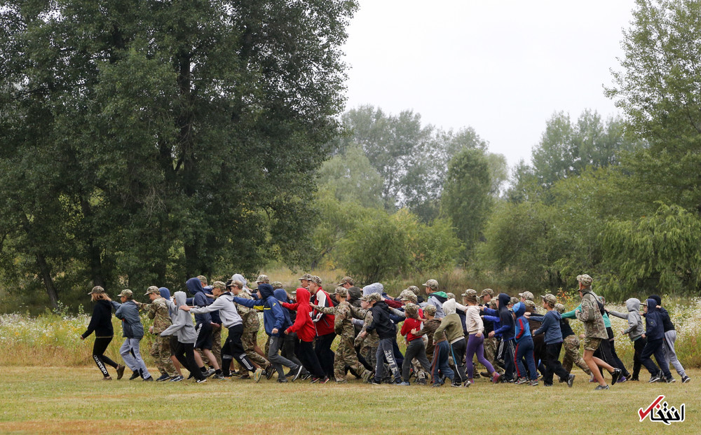 تصاویر : کودکان اوکراین به سربازی می‌روند!