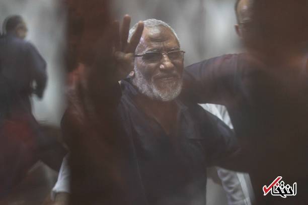 تصاویر : محاکمه مرسی و رهبران اخوان المسلمین در قفس
