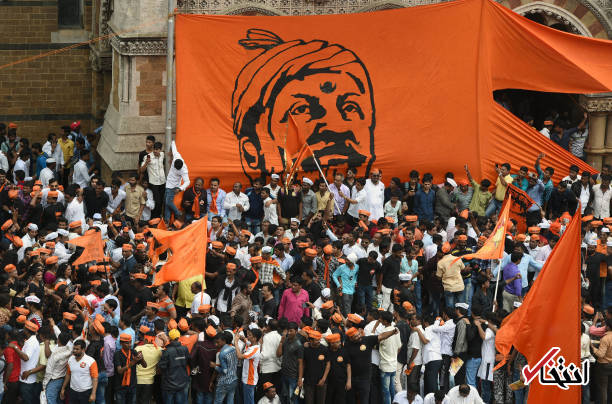 تصاویر : سیل ۲۰۰ هزار نفری در خیابان‌های بمبئی