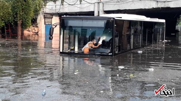 تصاویر : باران سیل‌آسا، تگرگ و طوفان استانبول را فلج کرد