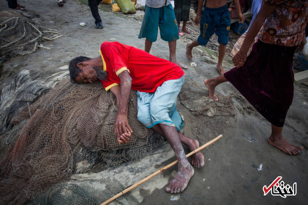 تصاویر : بودایی‌ها روستای مسلمان نشین میانمار را آتش زدند