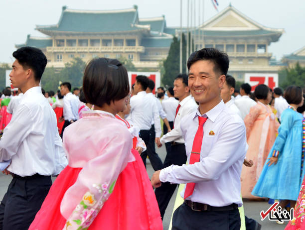 تصاویر : رهبر کره شمالی و همسرش در جشن آزمایش موشک هسته ای
