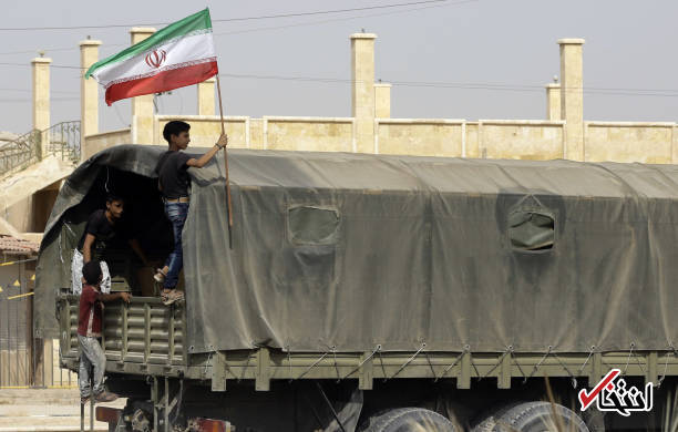 تصاویر : اهتزاز پرچم ایران و نصب تصویر رهبری در دیرالزور سوریه