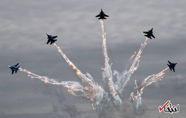 عکس/ نمایش هوایی جنگنده‌های روس