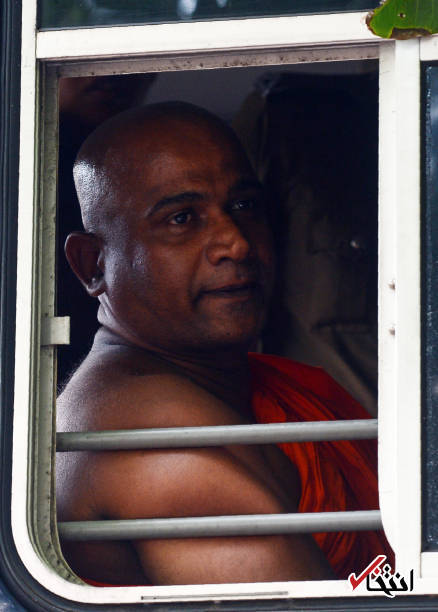 عکس/ بازداشت راهب بودایی عامل حمله به اقلیت روهینگیا