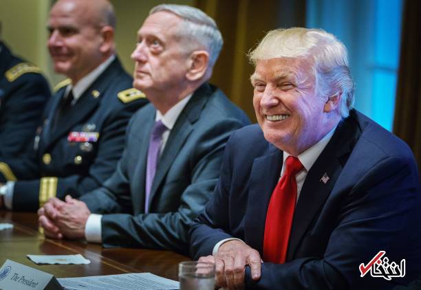 تصاویر : آرامش قبل از طوفان ترامپ در جمع فرماندهان ارشد آمریکا