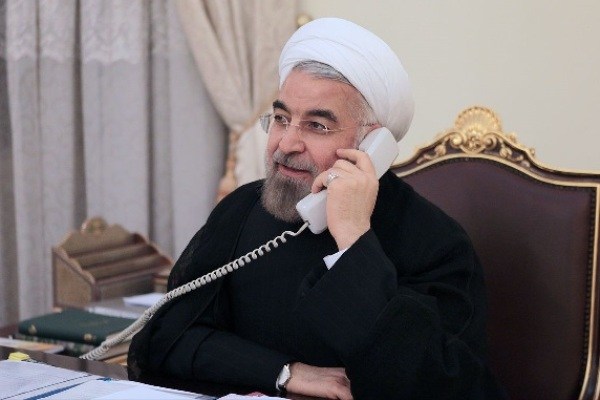 روحانی در تماس تلفنی با نخست وزیر عراق: ایران کاملا از دولت مرکزی عراق حمایت می کند