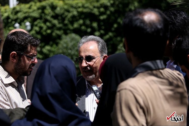 گلایه نجفی از شایعات: نه عمران متوقف شده و نه کمک به مساجد