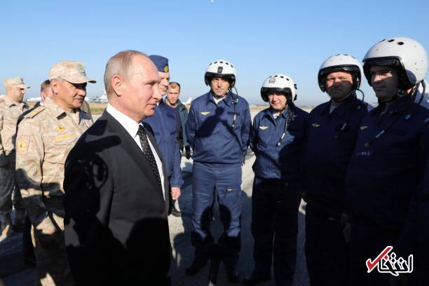 تصاویر : سفر پوتین به سوریه و دیدار با بشار اسد در پایگاه نظامی حیمیم تصاویر : سفر پوتین به سوریه و دیدار با بشار اسد در پایگاه نظامی حیمیم