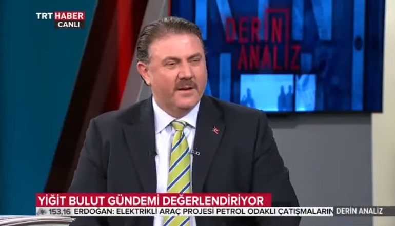 مشاور ارشد اردوغان: امروز در سراسر جهان جنگی میان آمریکا و انگلستان برقرار است