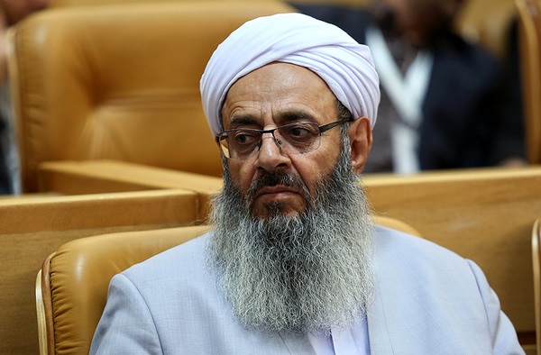 مولوی عبدالحمید: انتقاد سازنده درست است اما نباید روحانی را تخریب کرد/ احمدینژاد باید مراعات کند؛ اگر بحث مالی در میان است باید علنی پاسخ داده شود مولوی عبدالحمید: انتقاد سازنده درست است اما نباید روحانی را تخریب کرد/ احمدینژاد باید مراعات کند؛ اگر بحث مالی در میان است باید علنی پاسخ داده شود