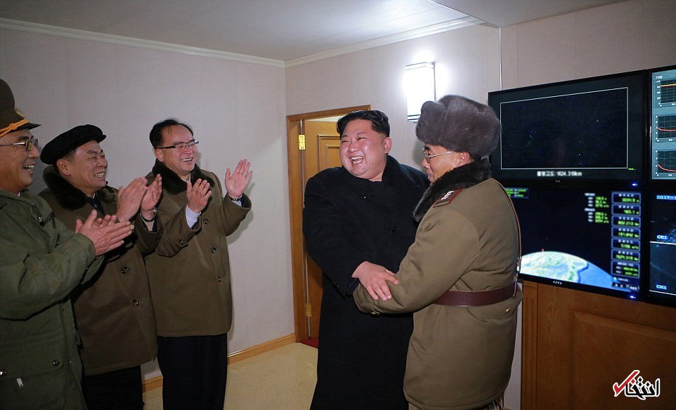 تصاویر : شادی قابل توجه رهبر کره شمالی هنگام آزمایش موشک قاره پیما