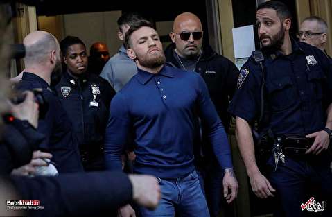 تصاویر : بازداشت و محاکمه کانور مک گرگور بدلیل حمله به اتوبوس رقبایش