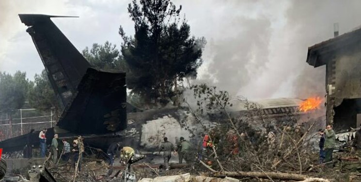 تصاویر: سقوط هواپیمای بوئینگ ۷۰۷ ارتش در کرج