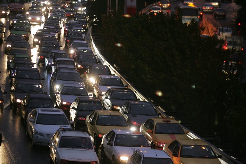 ترافیک سنگین در برخی مسیرهای آزادراه قزوین - کرج و قم - تهران