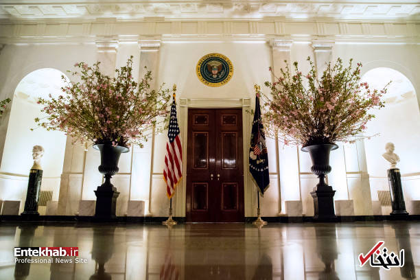 تصاویر : تدارک ملانیا ترامپ برای میزبانی از رییس جمهور فرانسه و همسرش تصاویر : تدارک ملانیا ترامپ برای میزبانی از رییس جمهور فرانسه و همسرش