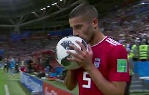 فیلم/ پرتاب اوت آکروباتیک میلاد محمدی مقابل اسپانیا، سوژه رسانه ها شد