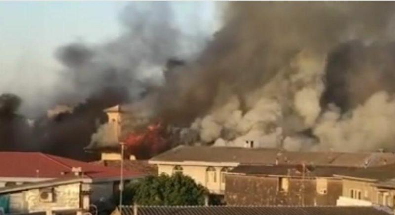مصدومیت ۱۰ نفر بر اثر آتش‌سوزی مسجد جامع ساری